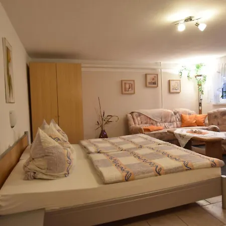 Apartment Lovely Near Sea In Kluetz