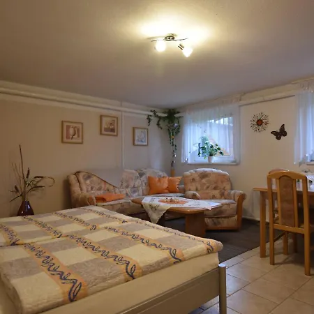 Apartment Lovely Near Sea In Kluetz